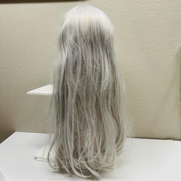 Jinruili 100%  Kanekalon Wig 27” Straight Bang Silver Gray Cosplay Hairpiece - Picture 2 of 10